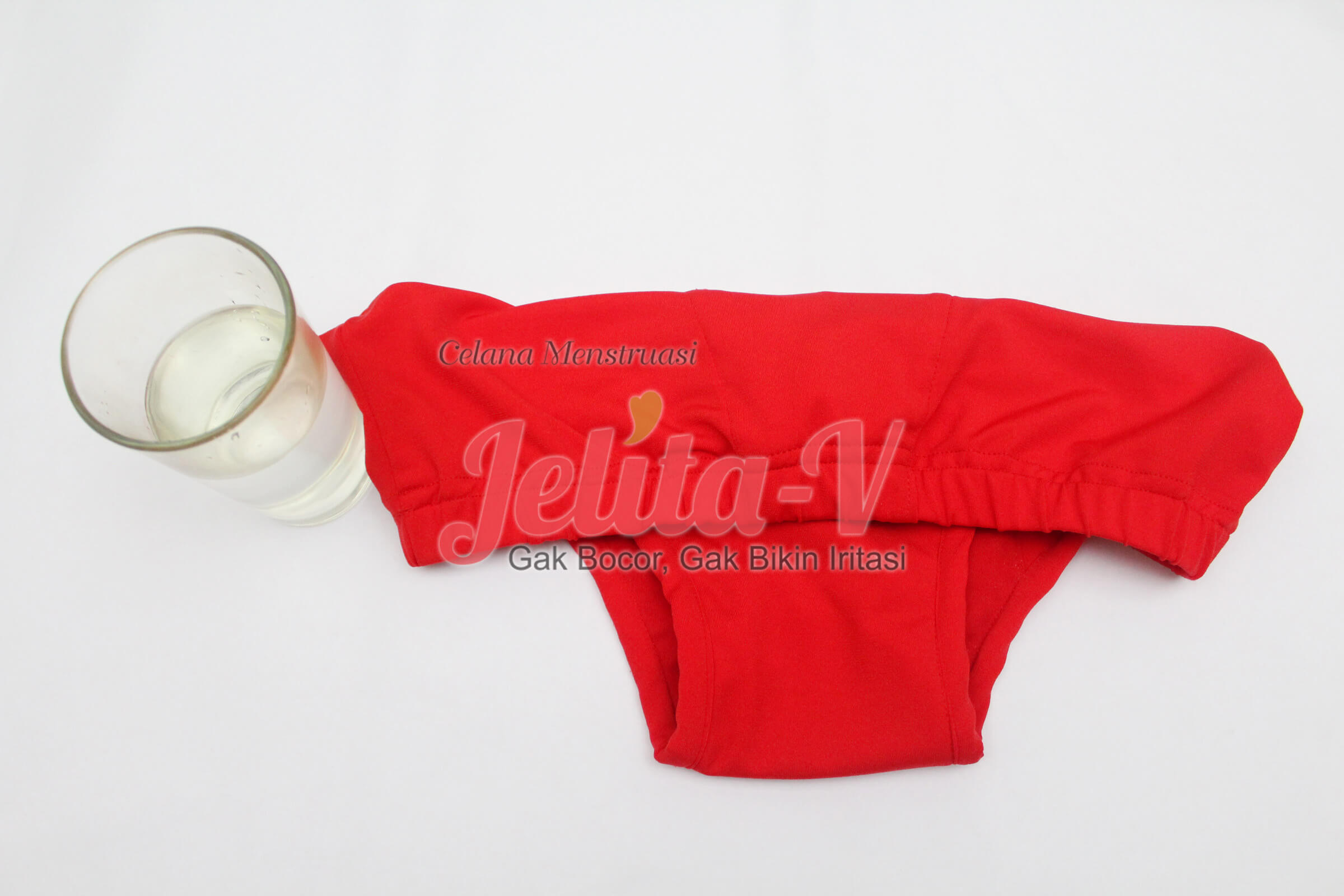 test-waterproof-celana-menstruasi-jelita-1